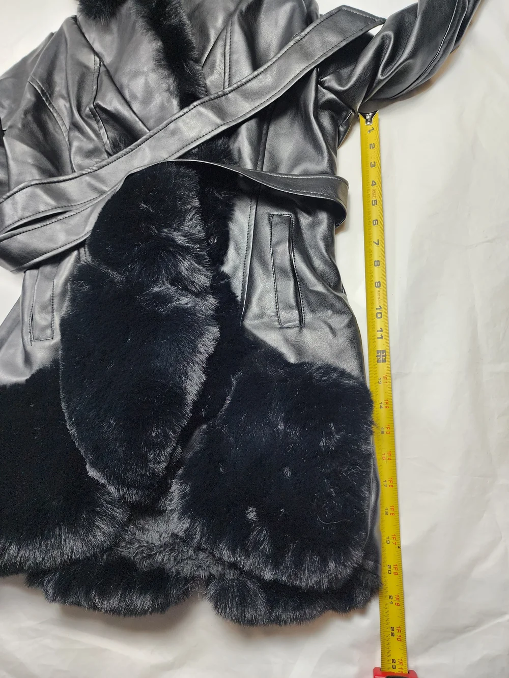 Gran Oriente Black Faux Leather And Faux Fur Hooded Winter Jacket Size Small